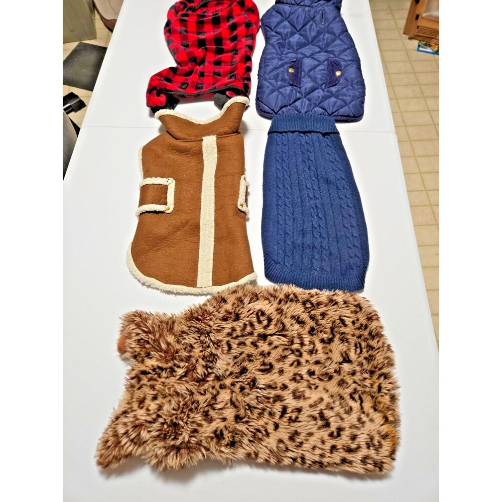 Small (Bichon size)used dog clothes. Washed and sanitized. 5 pieces VGC